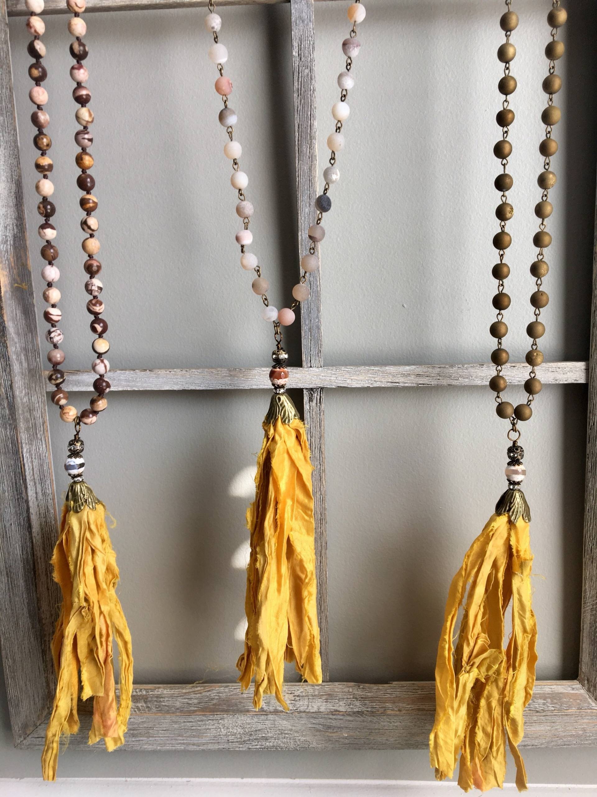 Boho Seide Sari Quaste Halskette Boho Seide Sari Quaste Halskette von LondonAmayaJewelry