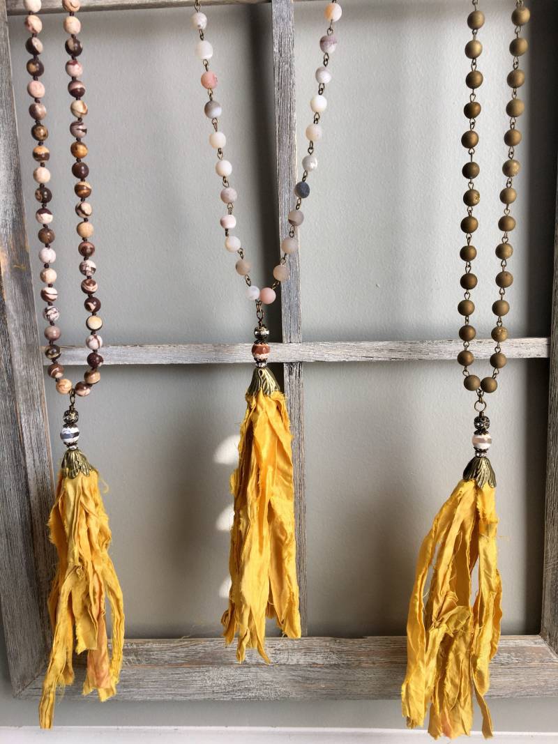 Boho Seide Sari Quaste Halskette Boho Seide Sari Quaste Halskette von LondonAmayaJewelry