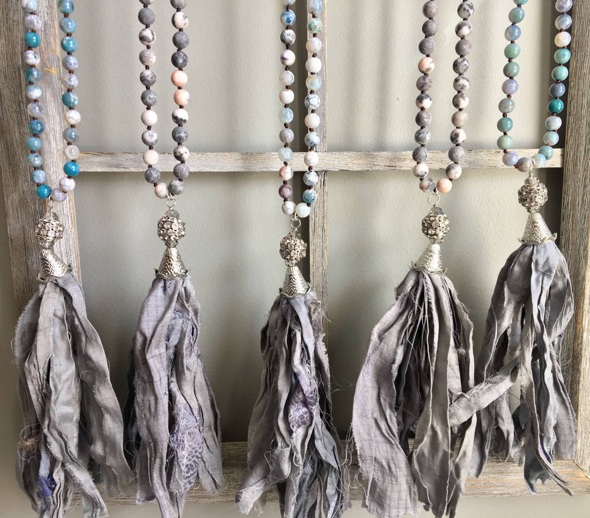 Boho Seide Sari Quaste Halskette Boho Seide Sari Quaste Halskette von LondonAmayaJewelry