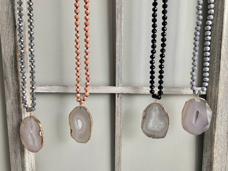 Perlen Geode Kristall Halskette Perlen Geode Kristall Halskette von LondonAmayaJewelry