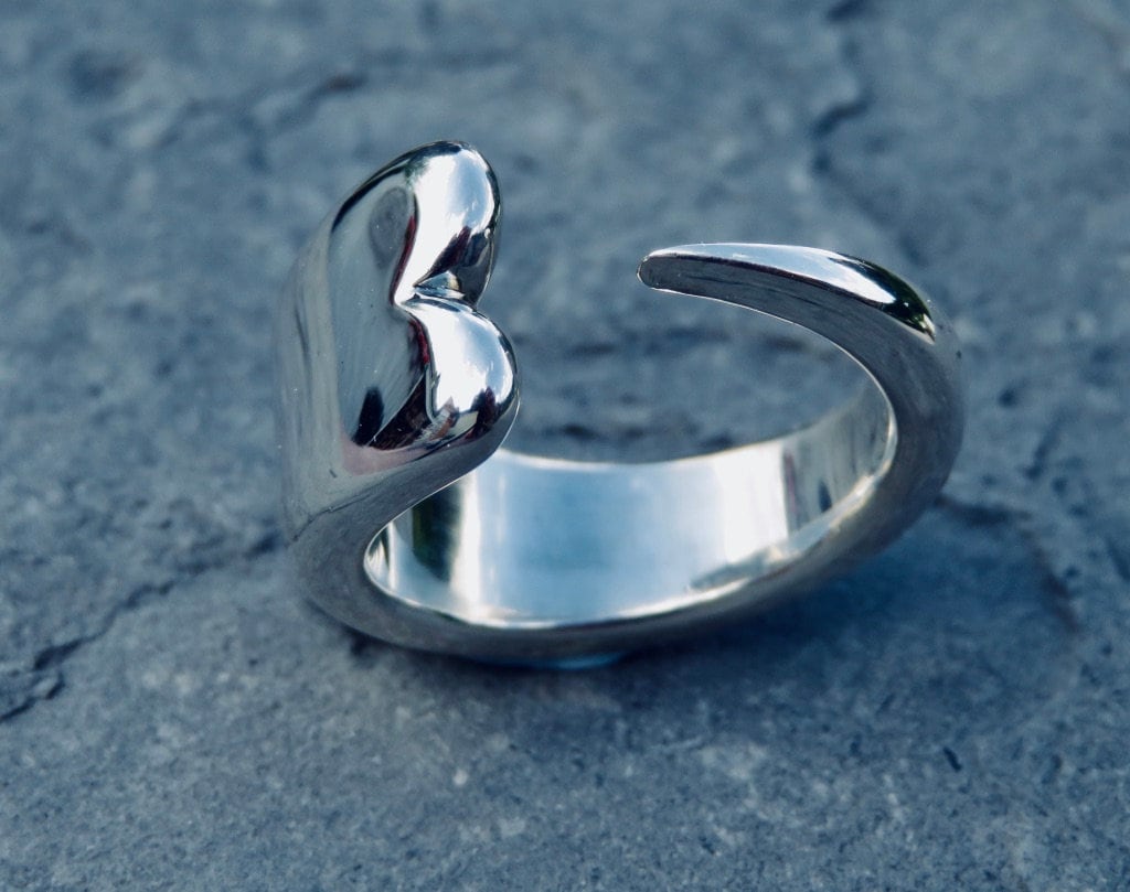 Silber Herzförmiger Ring Silber Herzförmiger Ring von LondonEC1Jewellery