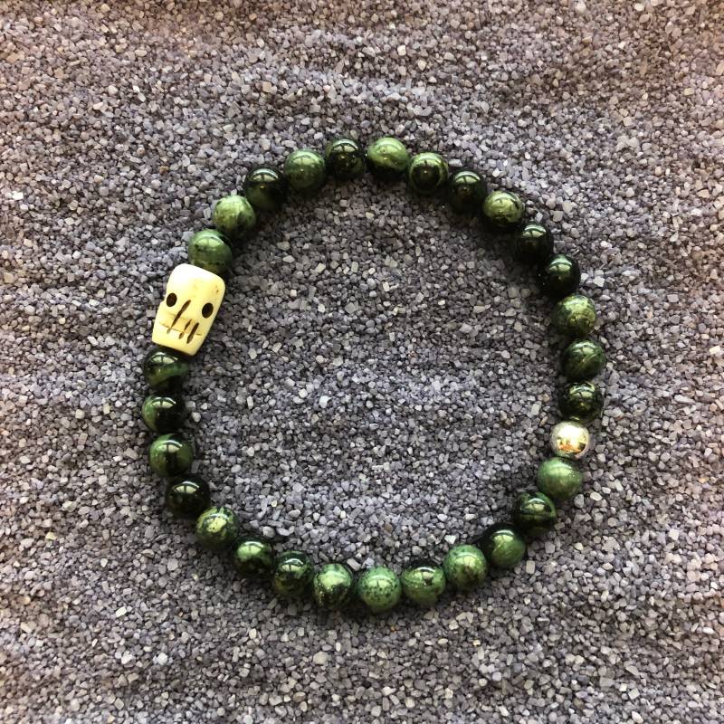 Lone Gunman Perlen Dehnbares Armband Skull Kampaba Jaspis 6mm von LoneGunmanClothing