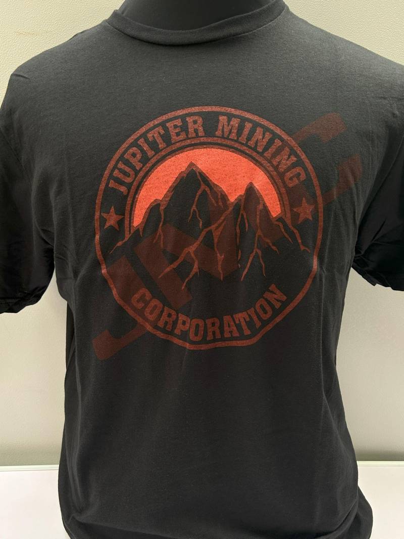 S - 5xl > Jmc Jupiter Mining Corporation Red Dwarf Inspiriertes T-Shirt von LonelyRedPlanet