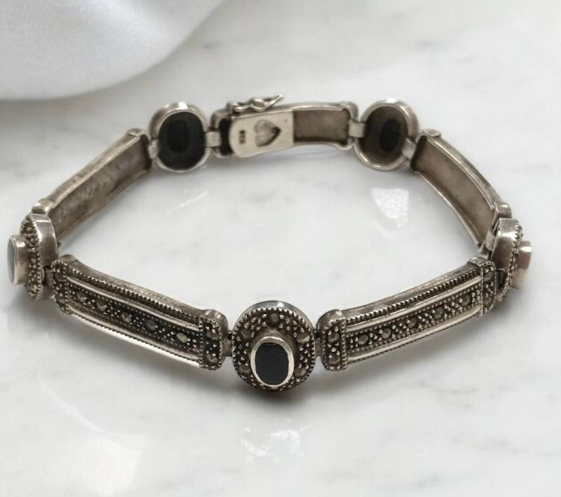 Vintage Sterling Silber Onyx Markasit Link Armband Vintage Sterling Silber Onyx Markasit Link Armband von LongIslandGOLD