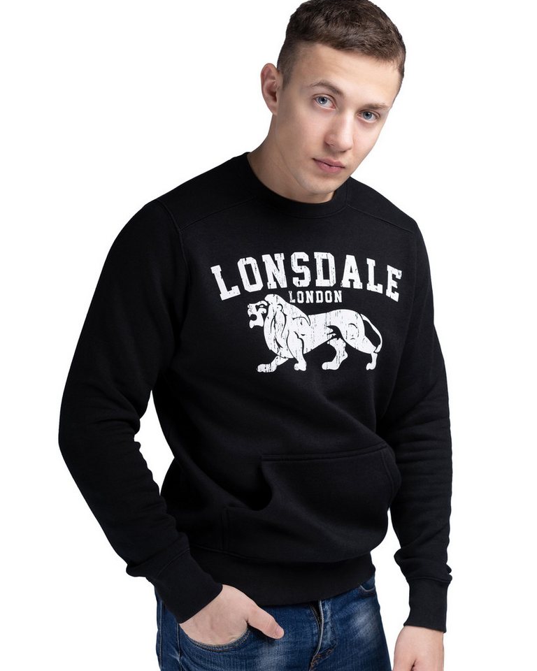 Lonsdale Sweatshirt Lonsdale Rundhals Slimfit Sweatshirt Kersbrook Kängurutasche vorderseite von Lonsdale