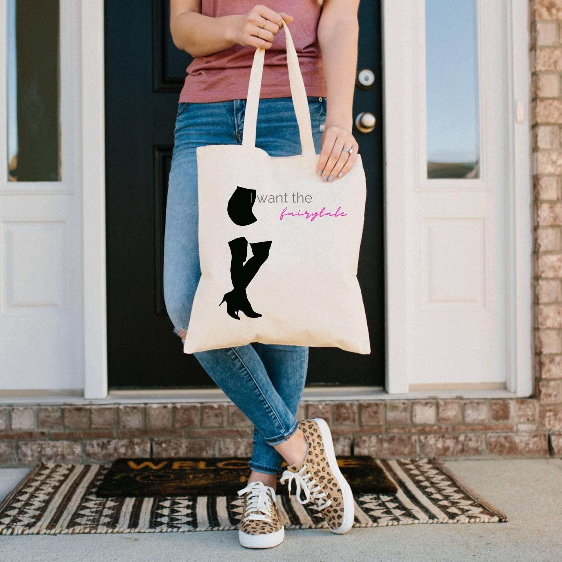 Pretty Woman Tote Bag, I Want The Fairy Tale, Vivian Woman, Boots, 90S Chick Flick Romance Movie Pretty Woman Tote Bag, I Want The Fairy Tale, Vivian Woman, Boots, 90S Chick Flick Romance Movie von Lookela
