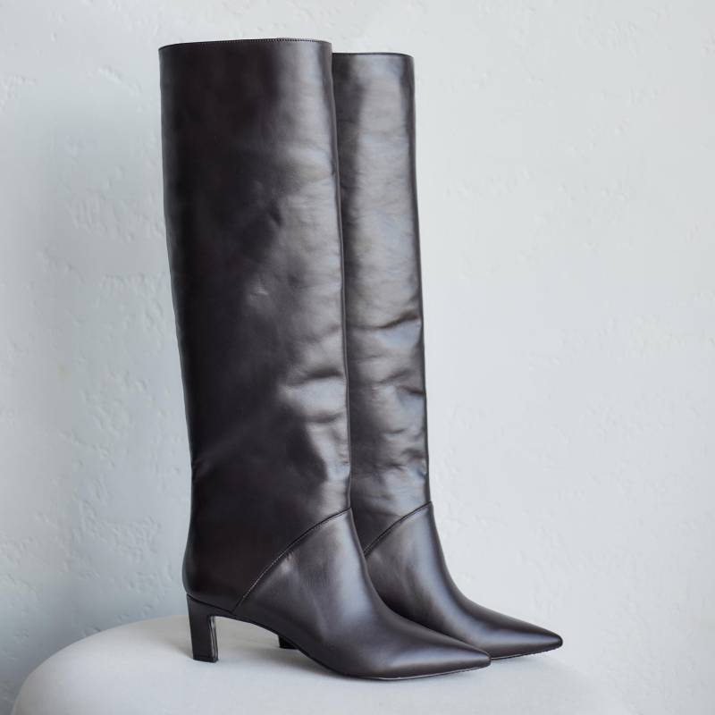 Braune Kniehohe Stiefel Mit Niedrigem Blockabsatz, Frauen Overknee Lederstiefel Spitze Zeh, Benutzerdefinierte Für von LookieAtelier