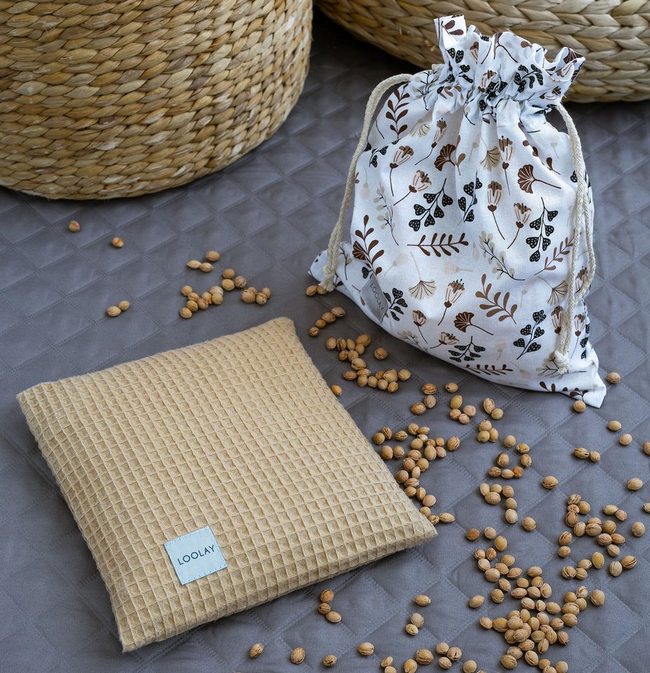 Loolay Kirschkernkissen Waffelpique Braun Blumen Kirschkernkissen Wärmekissen PREMIUM, Waffelpique Taupe/ Blumen Braun 3er SET: 1. Kissen + 2. Bezug + 3. Beutel, Bettflasche Wärmekompresse Kirschkernen „Wärmflasche" LOOLAY®, PREMIUM GESCHENK für Ihr Kind, Ihre Frau, Ihren Mann! von Loolay