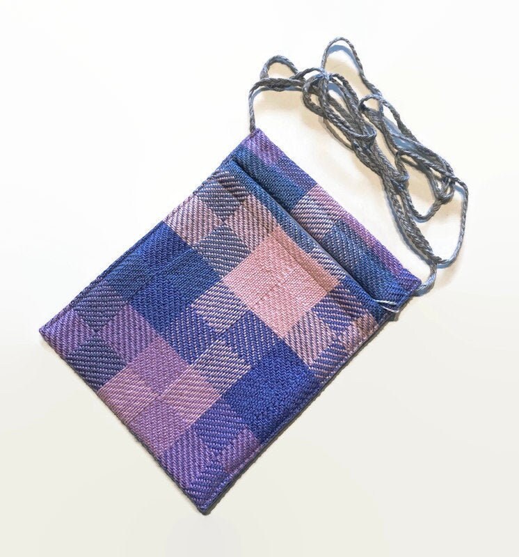 Hüfttasche in Blöcken Aus Rosa, Blau Und Flieder von LoomLakeDesigns