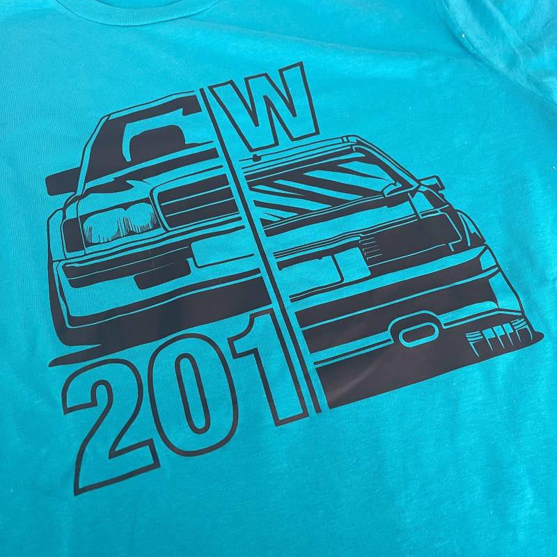 T-Shirt Einzelstück - W201 Split, in Größe M, Geschenk Für Petrolheads von Loomley
