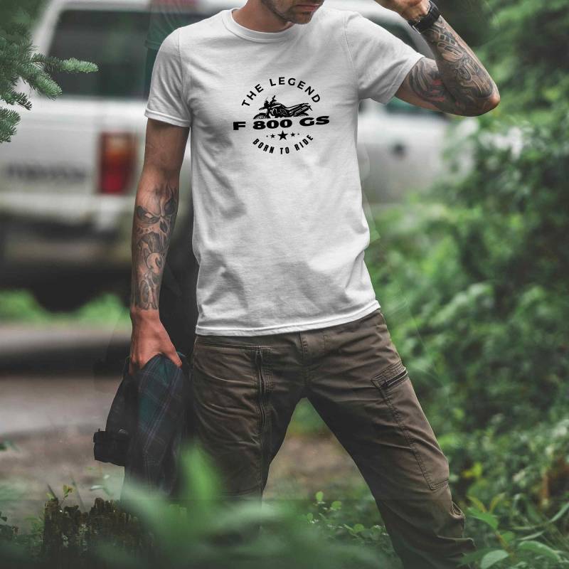 T-Shirt - F 800 Gs, Born To Ride, The Legend, Bmw K72 Reiseenduro & Motorrad Fans, Geschenk Für Biker Und Motorradfahrer von Loomley