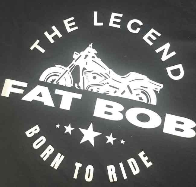 T-Shirt - Fat Bob, Einzelteil, Größe L, Born To Ride, The Legend, Harley Davidson Dyna Motorrad Fans, Geschenk Für Biker Und Motorradfahrer von Loomley