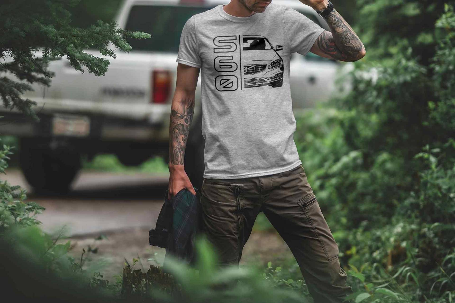 T-Shirt - S60.2 Facelift Half, Perfekt Für Petrolheads von Loomley