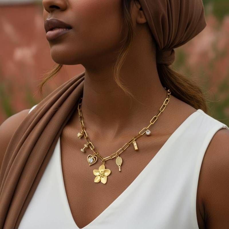 Ava Charm Halskette, Blumen Edelstahl, 18 Karat Gold, Girls Hobby, Goldkette, Coffee Cup, Tennis, Blüte, Hantel, Kristall Tropfen von LoonyYouStudio