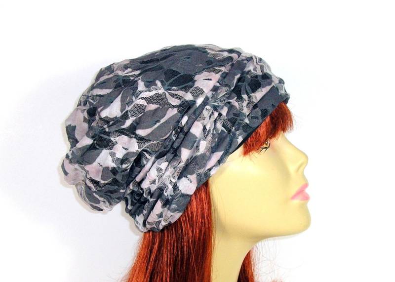 Hüte Für Frauen Extra Slouchy Spitze Sommer Mütze Leichte Lacey Slouch Hut Frühling Beanie Haar-Verlust Chemo Kappen Reversible von LooptheLoop
