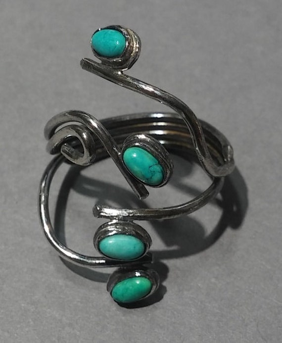Blauem Mini Cabochon Wave Ring von LooseLucyDesigns