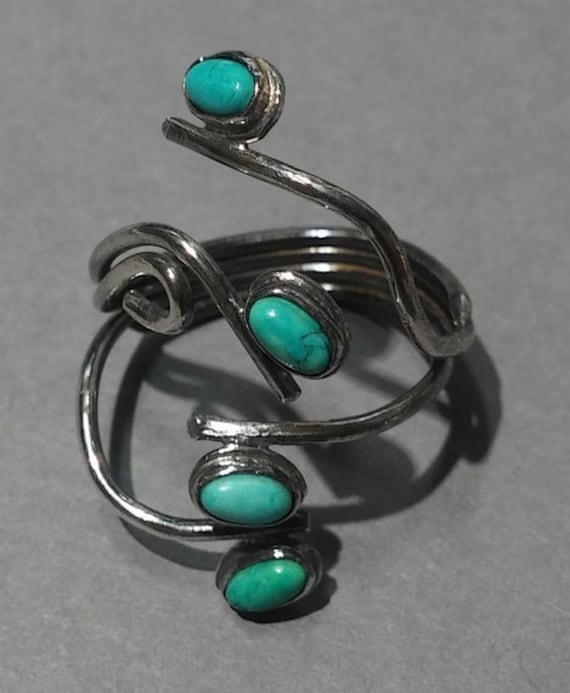 Blauem Mini Cabochon Wave Ring Blauem Mini Cabochon Wave Ring von LooseLucyDesigns