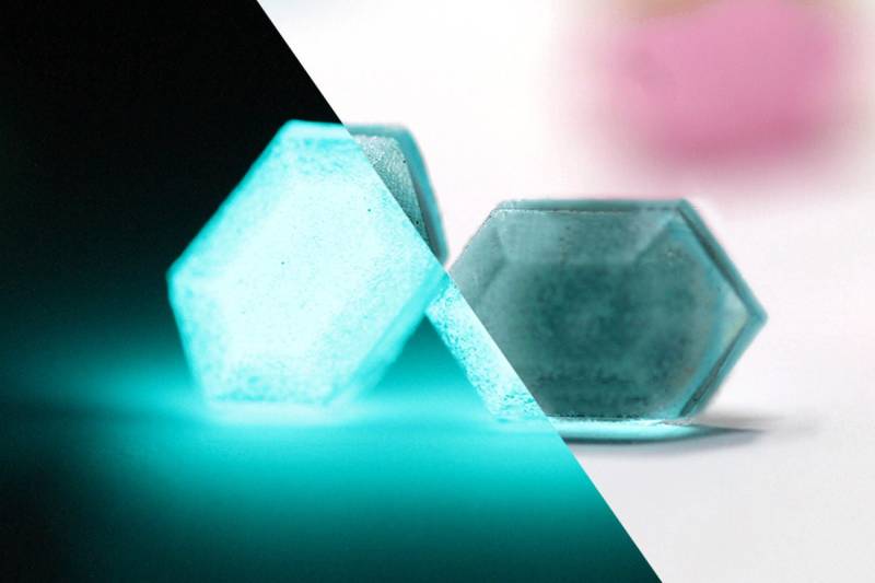 Zelda Rupee Ohrstecker Leuchtende Ohrstecker Aus Edelstahl - Breath Of The Wilds Geschenk Erg1 von LootCaveCo