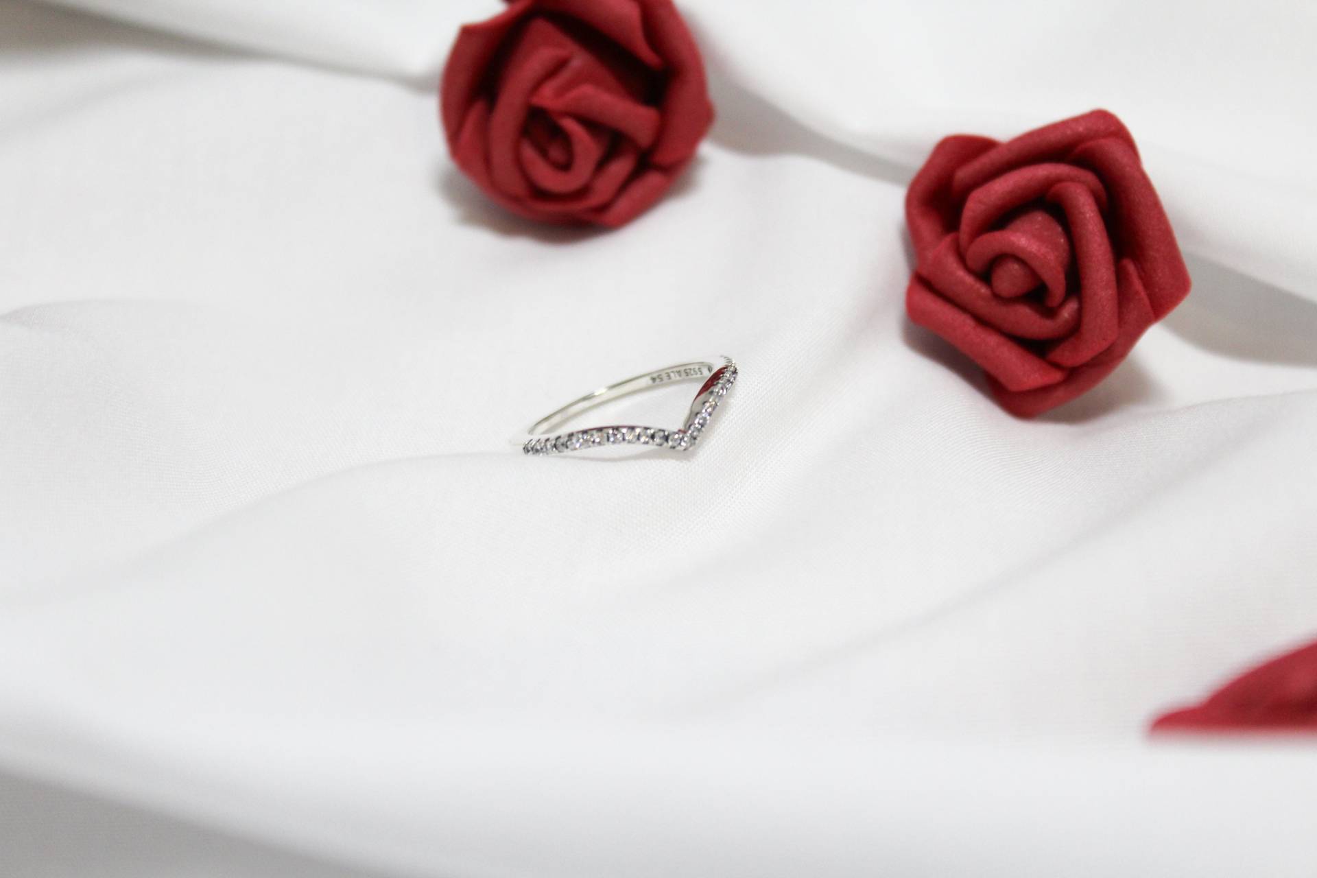 Pandora-Inspirierter Wishbone-Ring Mit Funkelnden Zirkonia | 925 Sterlingsilber Perfektes Geschenk Für Jeden Anlass Pandora-Inspirierter Wishbone-Ring Mit Funkelnden Zirkonia | 925 Sterlingsilber Perfektes Geschenk Für Jeden Anlass von LooveDE