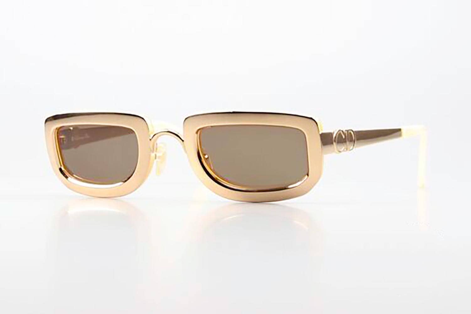 Christian Dior Sonnenbrille Modell 2972 Rose Gläser, 22Ct Vergoldet S/S 1995 Christian Dior Sonnenbrille Modell 2972 Rose Gläser, 22Ct Vergoldet S/S 1995 von LorandLajos