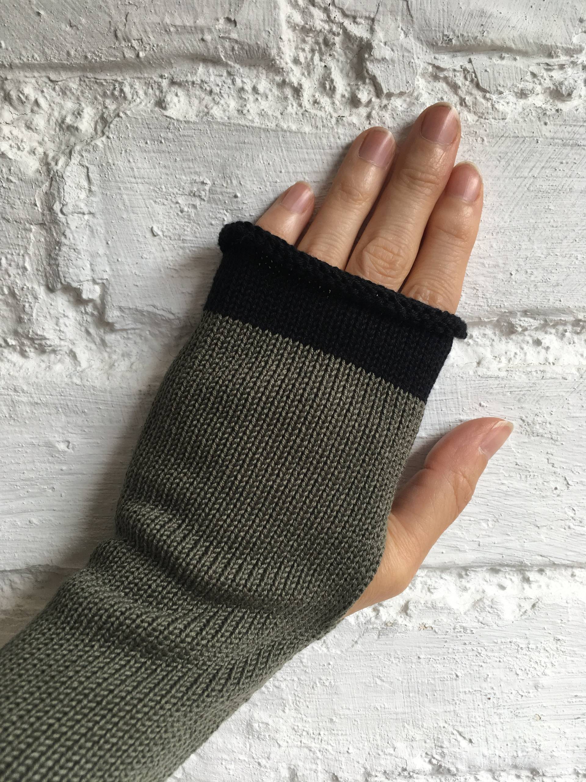 Khakifarbene Baumwollhandschuhe, Armstulpen, Pulswärmer, Grüne Armstulpen Khakifarbene Baumwollhandschuhe, Armstulpen, Pulswärmer, Grüne Armstulpen von LordandTaft