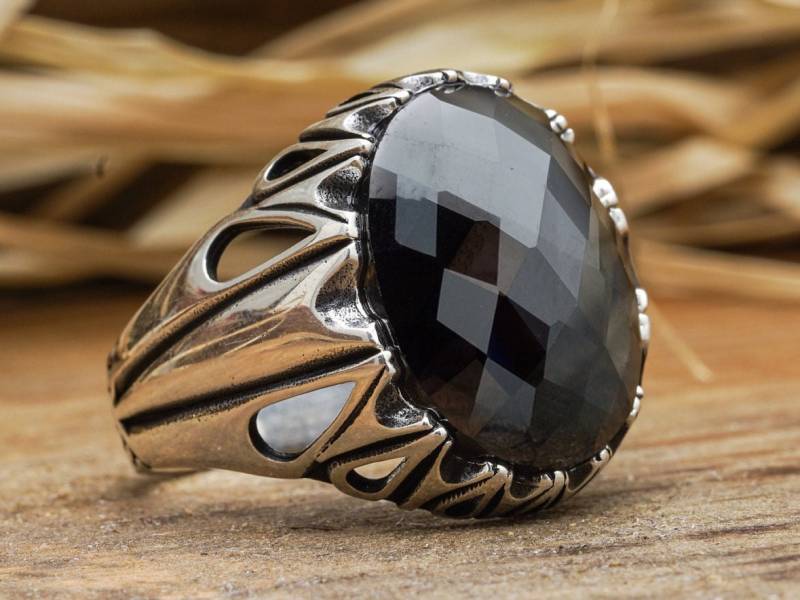 Schwarzer Onyx Edelstein Ring/Ovaler Silber Juli Geburtsstein Handgemachter Moderner Design Geschenk Für Ihn von LordenSilver