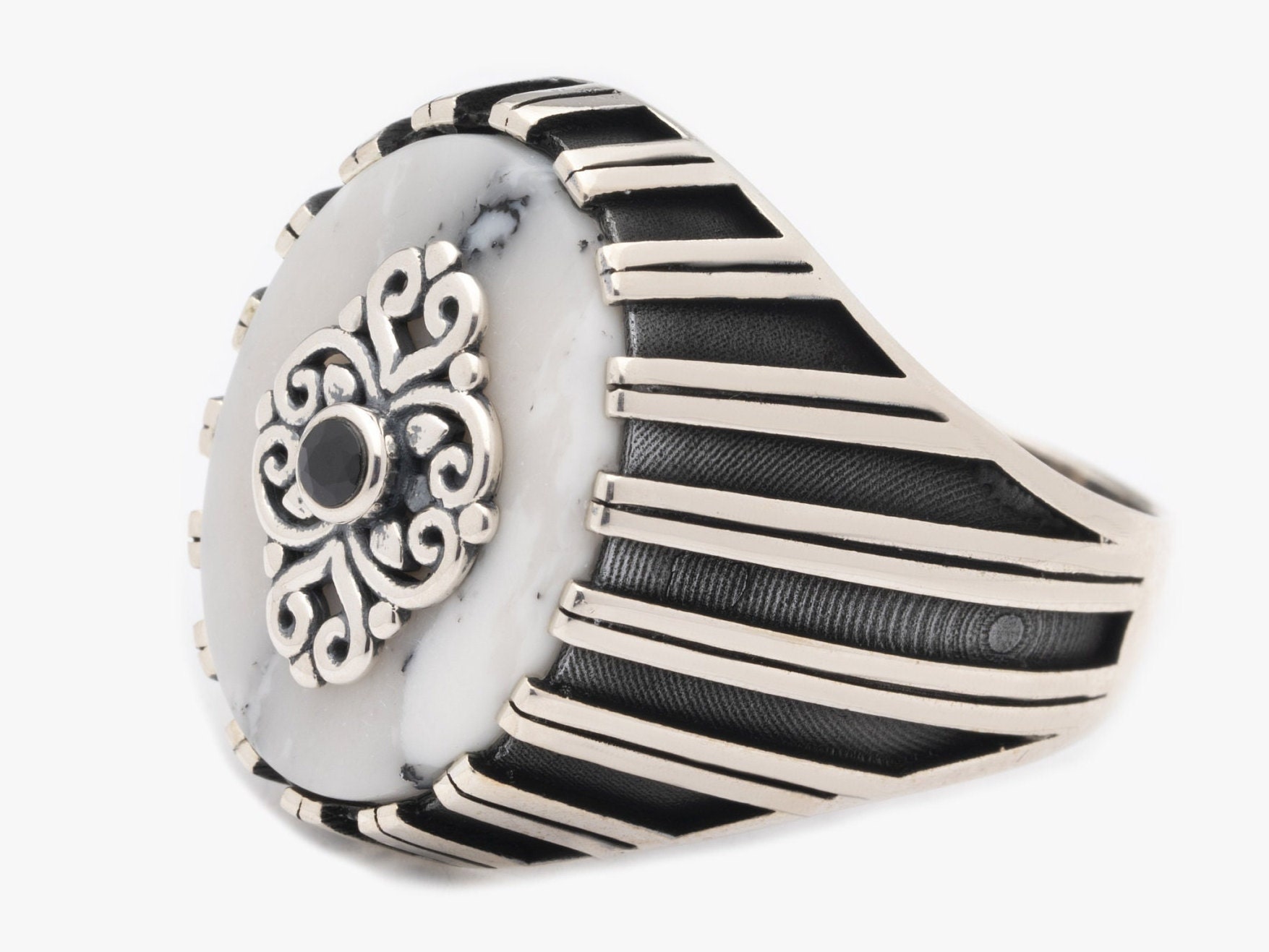 Weißer Achat Silber Ring/Herren Weiß Schöner Mann Besonderer Schmuck Moderner Design Geschenk Viel Glück Weißer Achat Silber Ring/Herren Weiß Schöner Mann Besonderer Schmuck Moderner Design Geschenk Viel Glück von LordenSilver