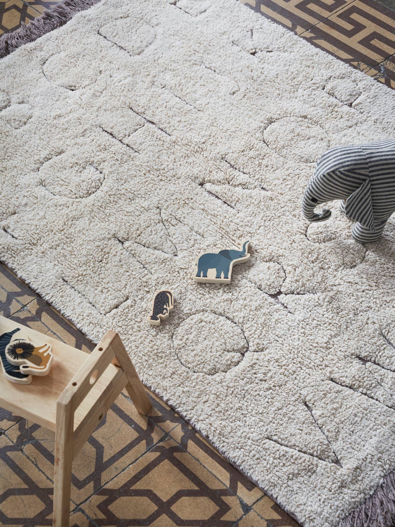 Kinderzimmer Teppich ABC LORENA CANALS mit recycelter Bio-Baumwolle von Lorena Canals