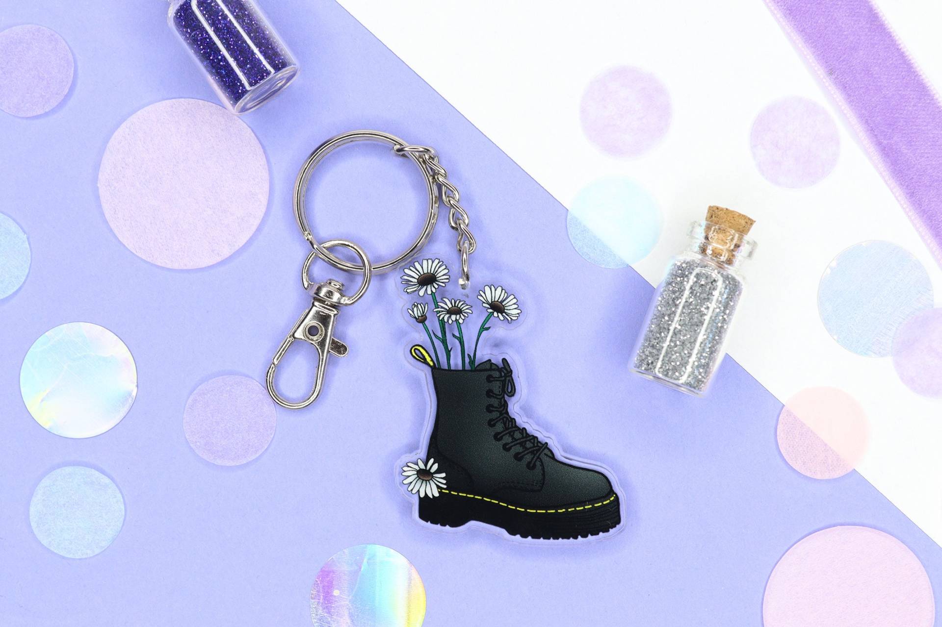 Black Boots Acrylic Keychain | Witch Doc Dr. Goth Grunge Backpack Fall Martens Halloween Keyring Autumn Gift For Her von LorenaxAngelina