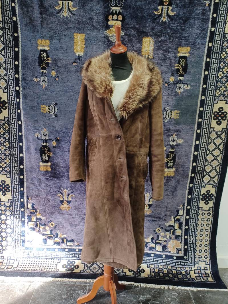 Wunderschöner Dunkelbrauner Nappaleder Mantel Für Frauen Wunderschöner Dunkelbrauner Nappaleder Mantel Für Frauen von LorenzoWorld