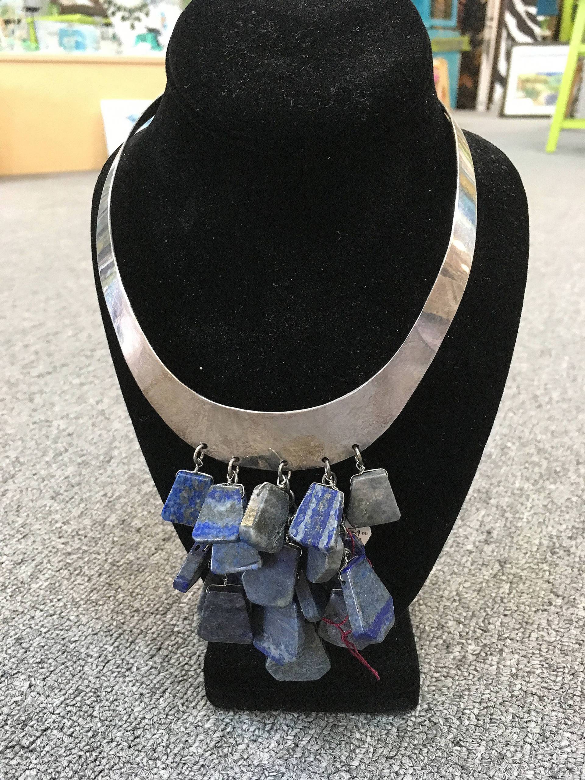 Exsqiusite Lapis Lazuli Und Silber Halskette Exsqiusite Lapis Lazuli Und Silber Halskette von LornesEndlessSummer