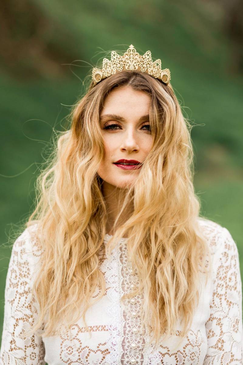 Gold Filigree Tiara - Handgefertigte Krone von Loschy