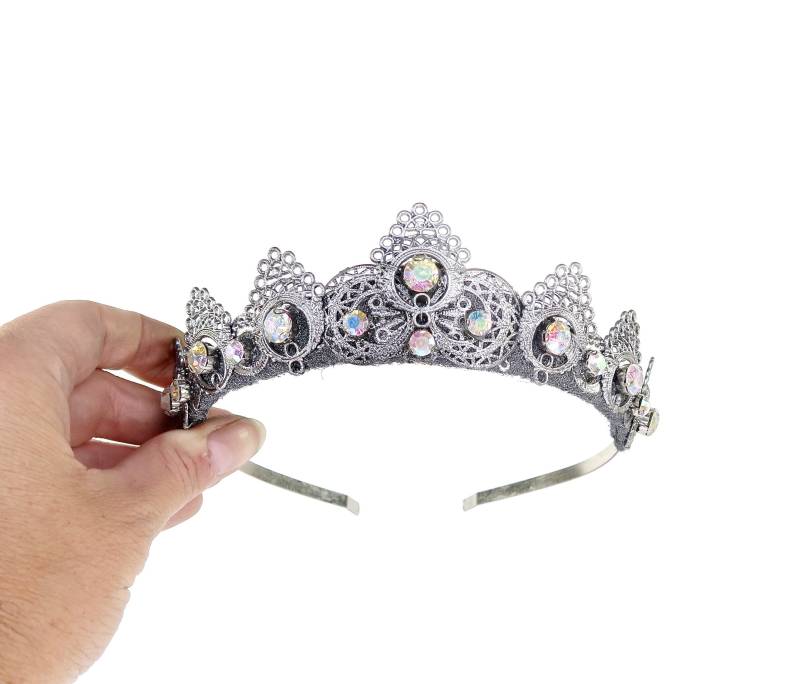 Silberne Margaret Krone - Regenbogen Glas Edelstein-Headpiece von Loschy