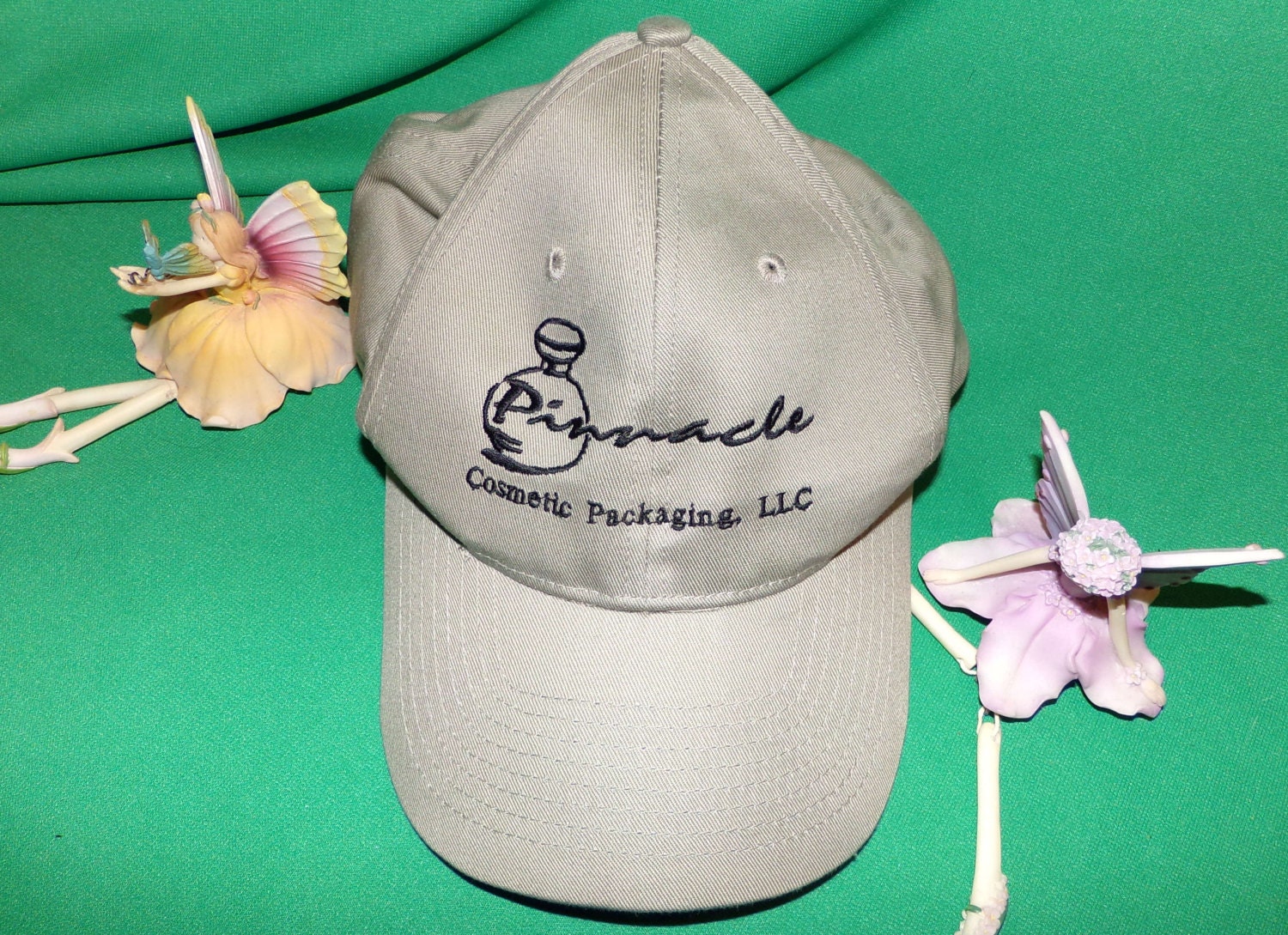 Frauenhut Pinnacle Kosmetikverpackungen Bestickte Baseballmütze Vintage Fund Frauenhut Pinnacle Kosmetikverpackungen Bestickte Baseballmütze Vintage Fund von LostFairySales