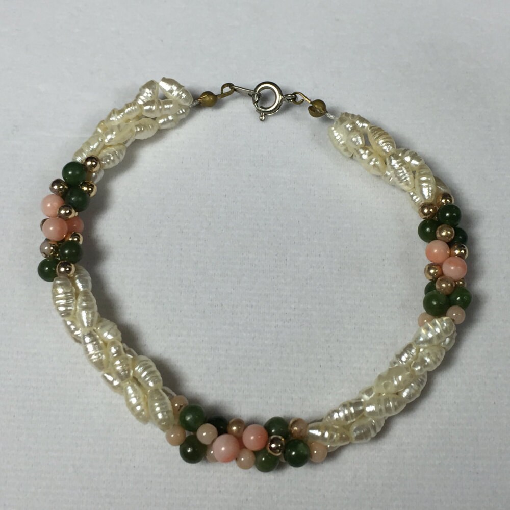 Coral Jade Und Perle Beach Armband Coral Jade Und Perle Beach Armband von LostHiddenTreasures