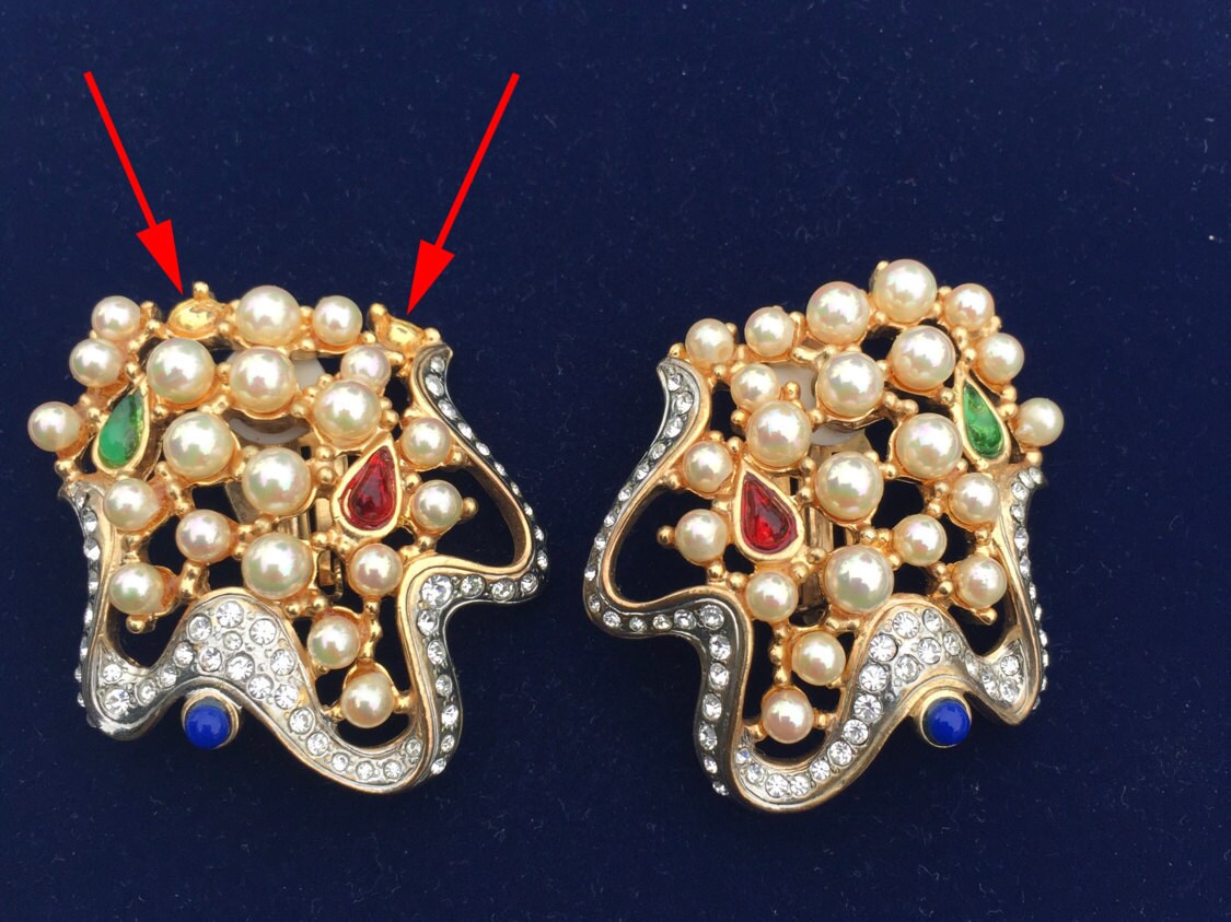 Großes Set Ohrringe, Flex Pearls Mit 4 Farbigen Strasssteinen in Einer Goldsteinfassung Großes Set Ohrringe, Flex Pearls Mit 4 Farbigen Strasssteinen in Einer Goldsteinfassung von LostHiddenTreasures