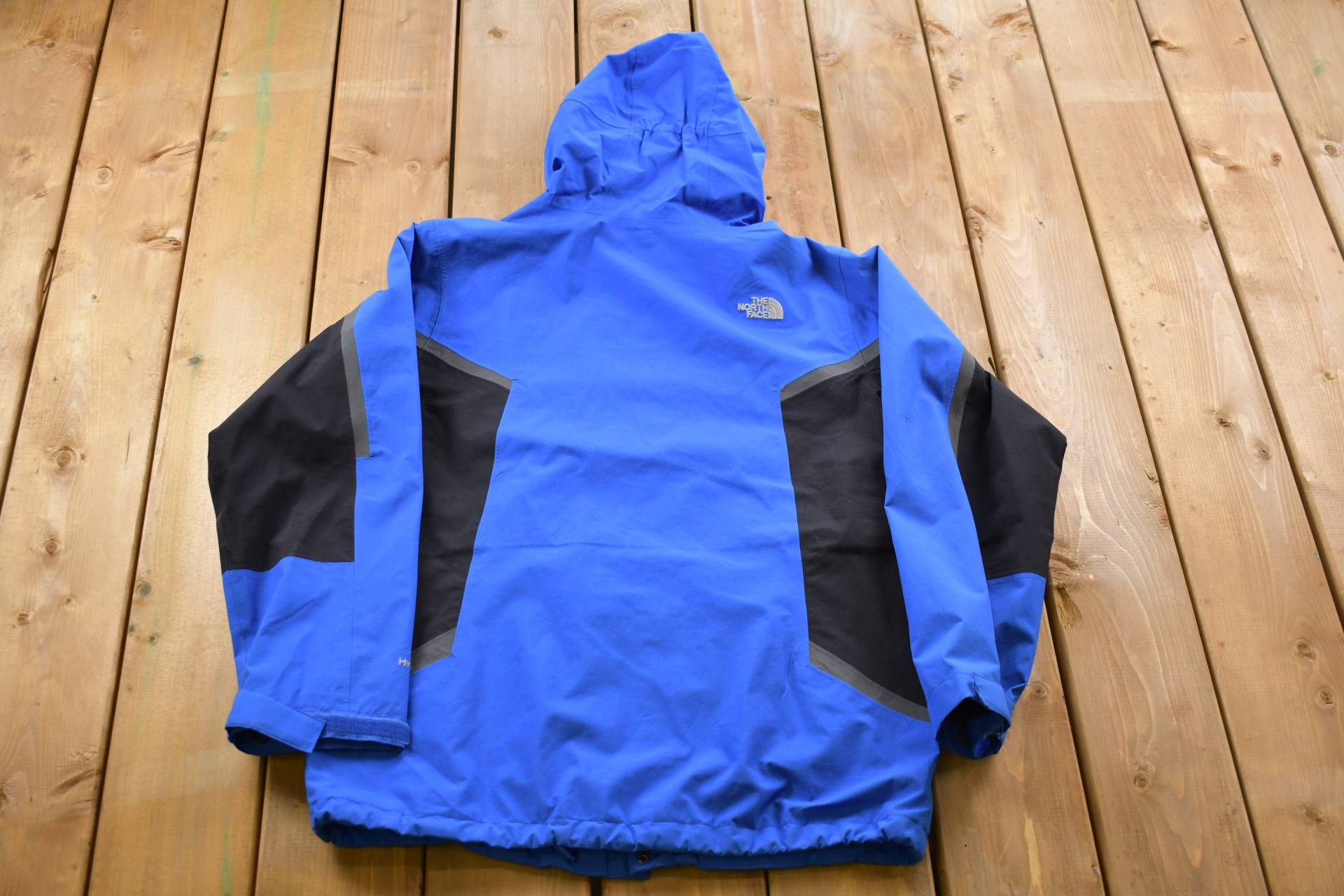 1990Er Jahre Kinder The North Face Hyvent Windbreaker Jacke/90Er Tnf Athletisch Frühling Sommer Sportbekleidung Streetwear Athleisure 1990Er Jahre Kinder The North Face Hyvent Windbreaker Jacke/90Er Tnf Athletisch Frühling Sommer Sportbekleidung Streetwear Athleisure von Lostboysvintage
