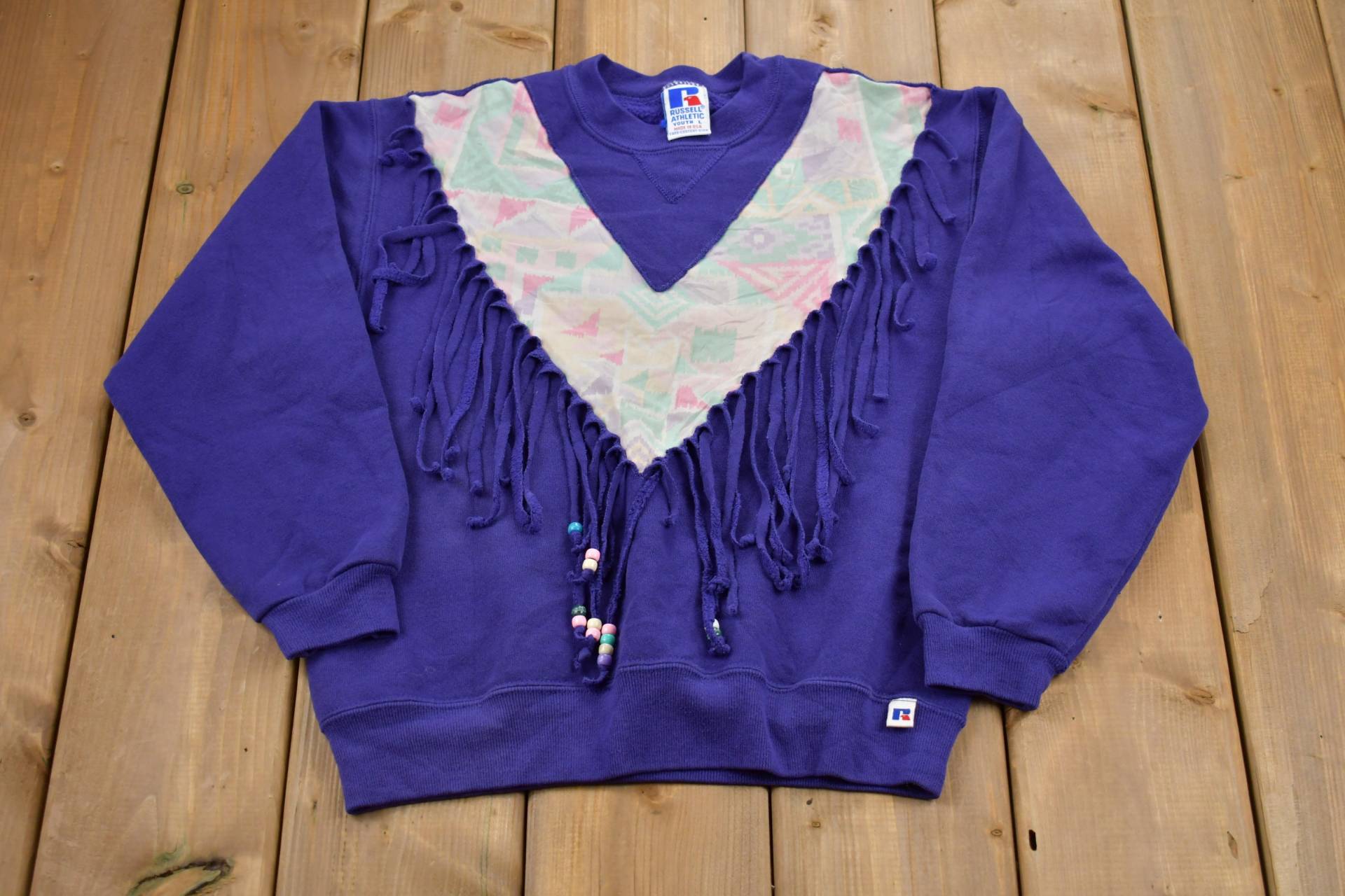 Vintage 1990Er Jugend Russell Athletic Western Quasten Crewneck Sweatshirt/90Er Souvenir Athleisure Streetwear Made in Usa von Lostboysvintage