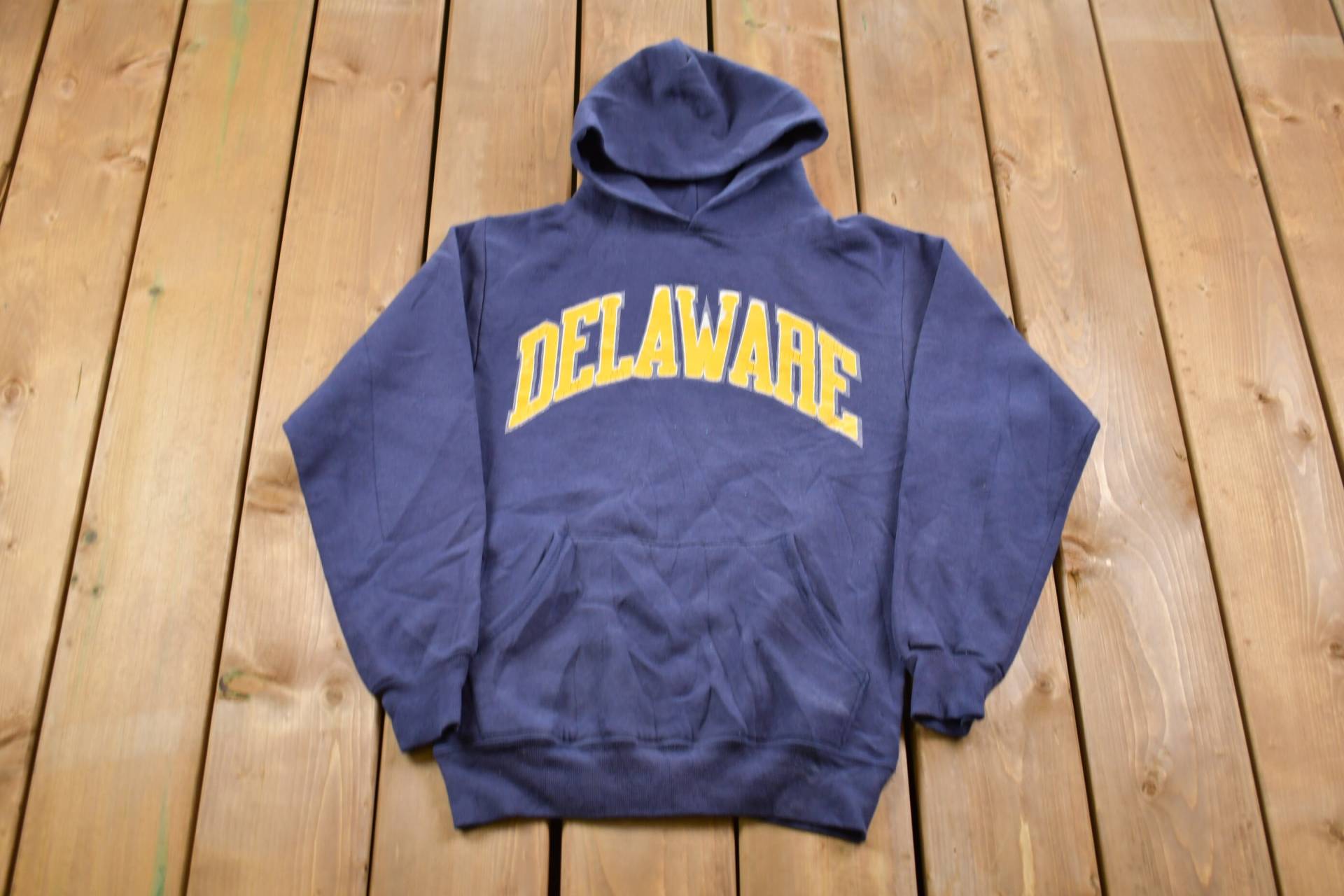 Vintage 1990Er Jahre University Of Delaware Jansport Collegiate Hoodie/Made in Usa Ncaa Sweatshirt Sportbekleidung Americana von Lostboysvintage