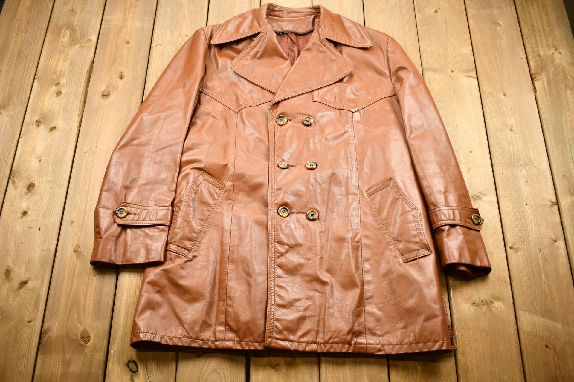 Vintage 1970Er Jahre Trenchcoat/Echtleder Ledermantel Wildlederjacke Knöpfe Lederjacke von Lostboysvintage