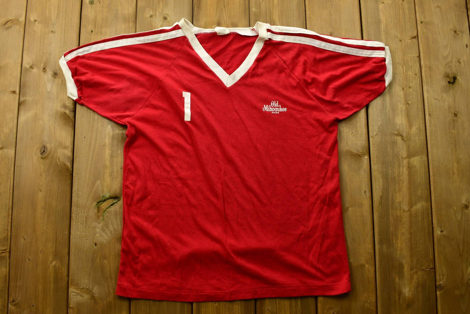 Vintage 1980's Elmer's Restaurant Uniform T-Shirt Made in Usa/Grafik 80Er 90Er Jahre Streetwear Retro Style Vintage 1980's Elmer's Restaurant Uniform T-Shirt Made in Usa/Grafik 80Er 90Er Jahre Streetwear Retro Style von Lostboysvintage