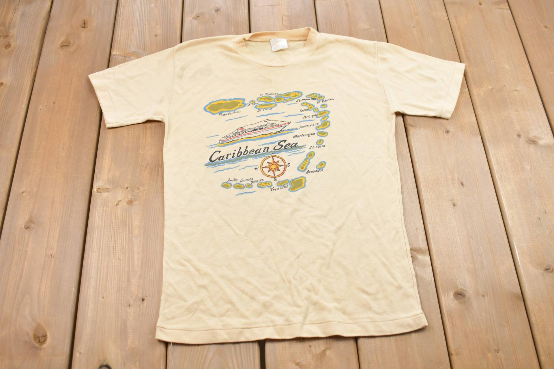 Vintage 1980Er Karibik T-Shirt/Souvenir Streetwear Süßes Urlaubs-T-Shirt Reisen & Tourismus von Lostboysvintage