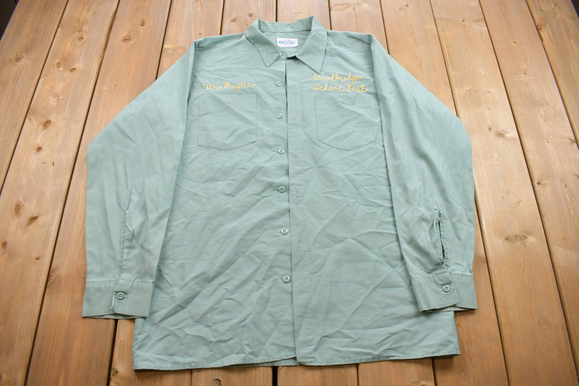 Vintage 1980Er Woodbridge School District Button Up Shirt/Made in Canada Abstraktes Muster Freizeithemd Formelles Hemd von Lostboysvintage