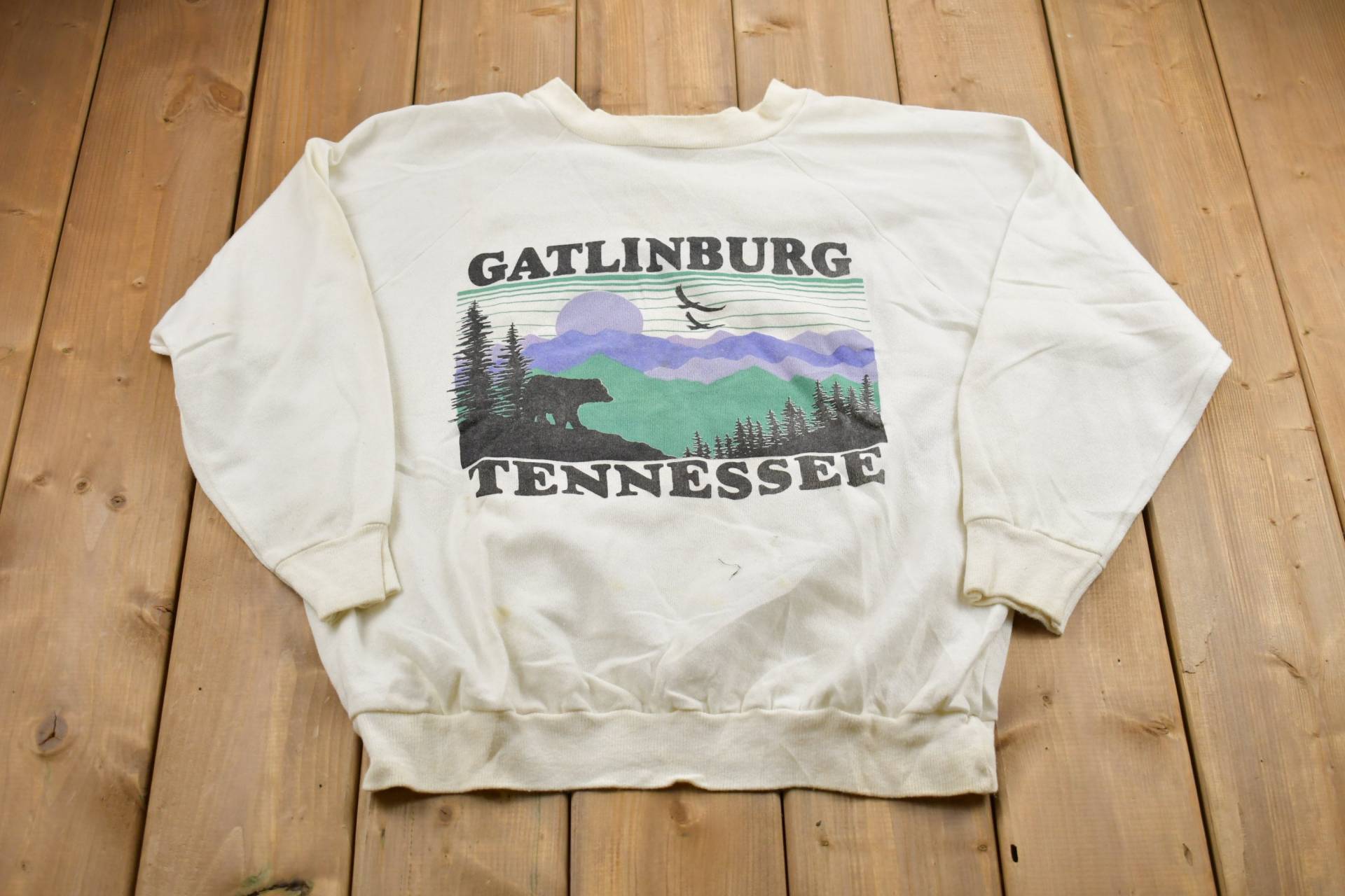 Vintage 1980S Gatlinburg Tennessee Graphic Raglan Sweatshirt/80Er Jahre Rundhalsausschnitt Souvenir Athleisure Made in Usa Reise Und Tourismus von Lostboysvintage