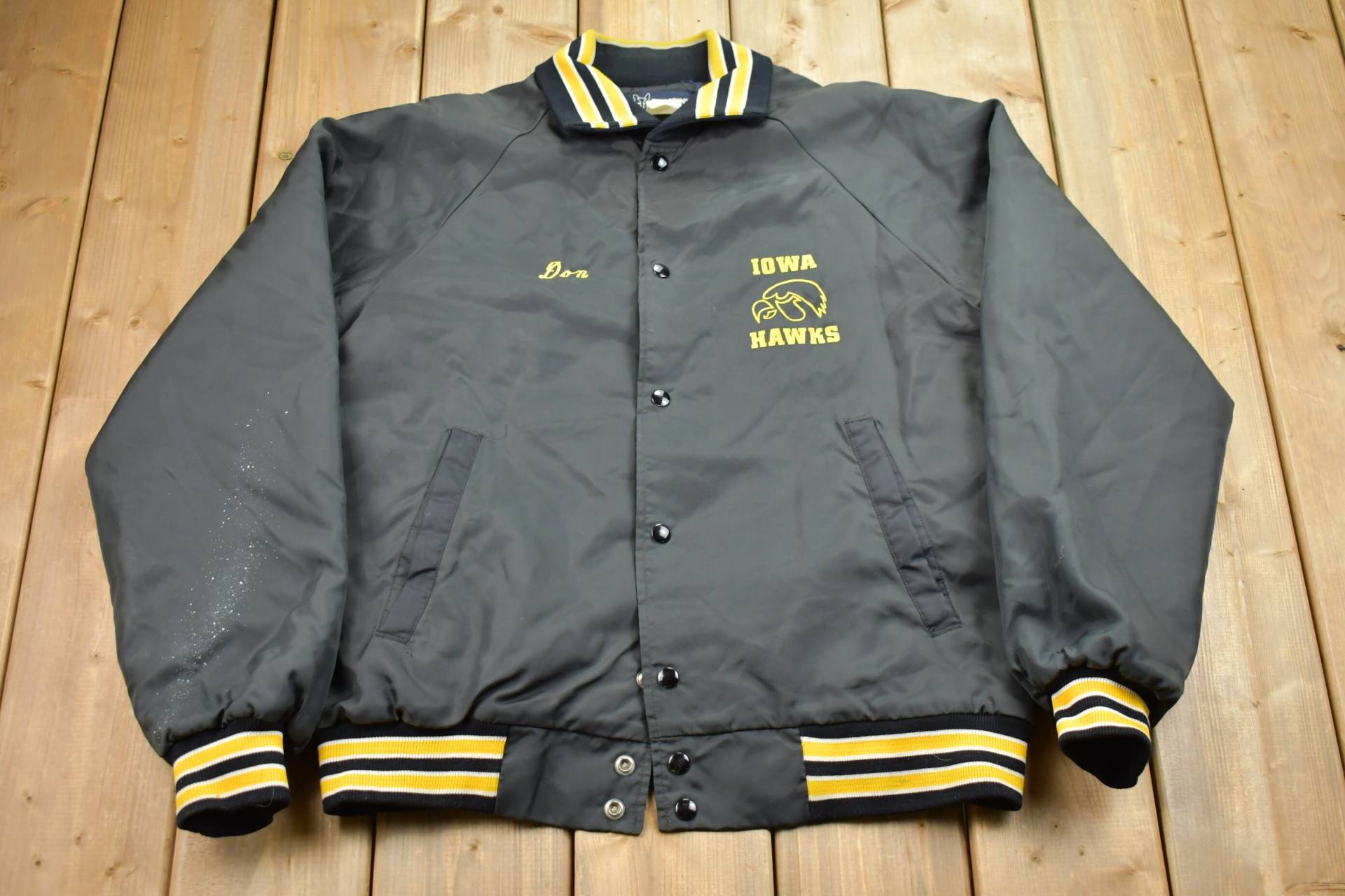 Vintage 1980Er Jahre Iowa Hawks Fox Point Varsity Jacke/Athleisure Sportswear Streetwear Fashion Sportjacke Made in Usa von Lostboysvintage