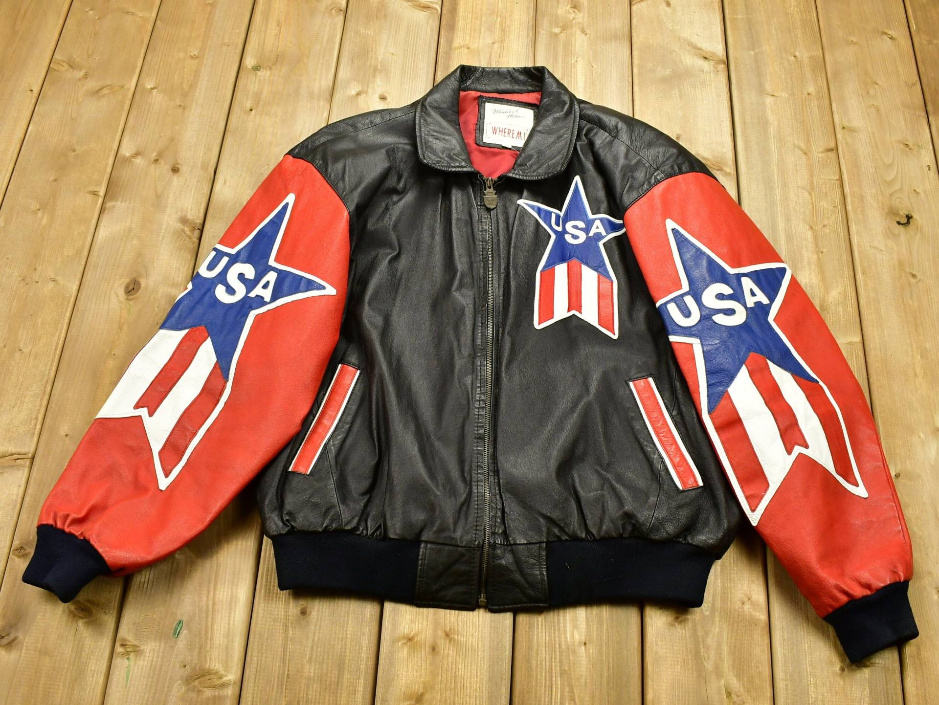 Vintage 1980Er Jahre Michael Hoban Where M I Usa Lederjacke/Patriotisch Ledermantel Winter Oberbekleidung Streetwear Mode Amerikanisch von Lostboysvintage