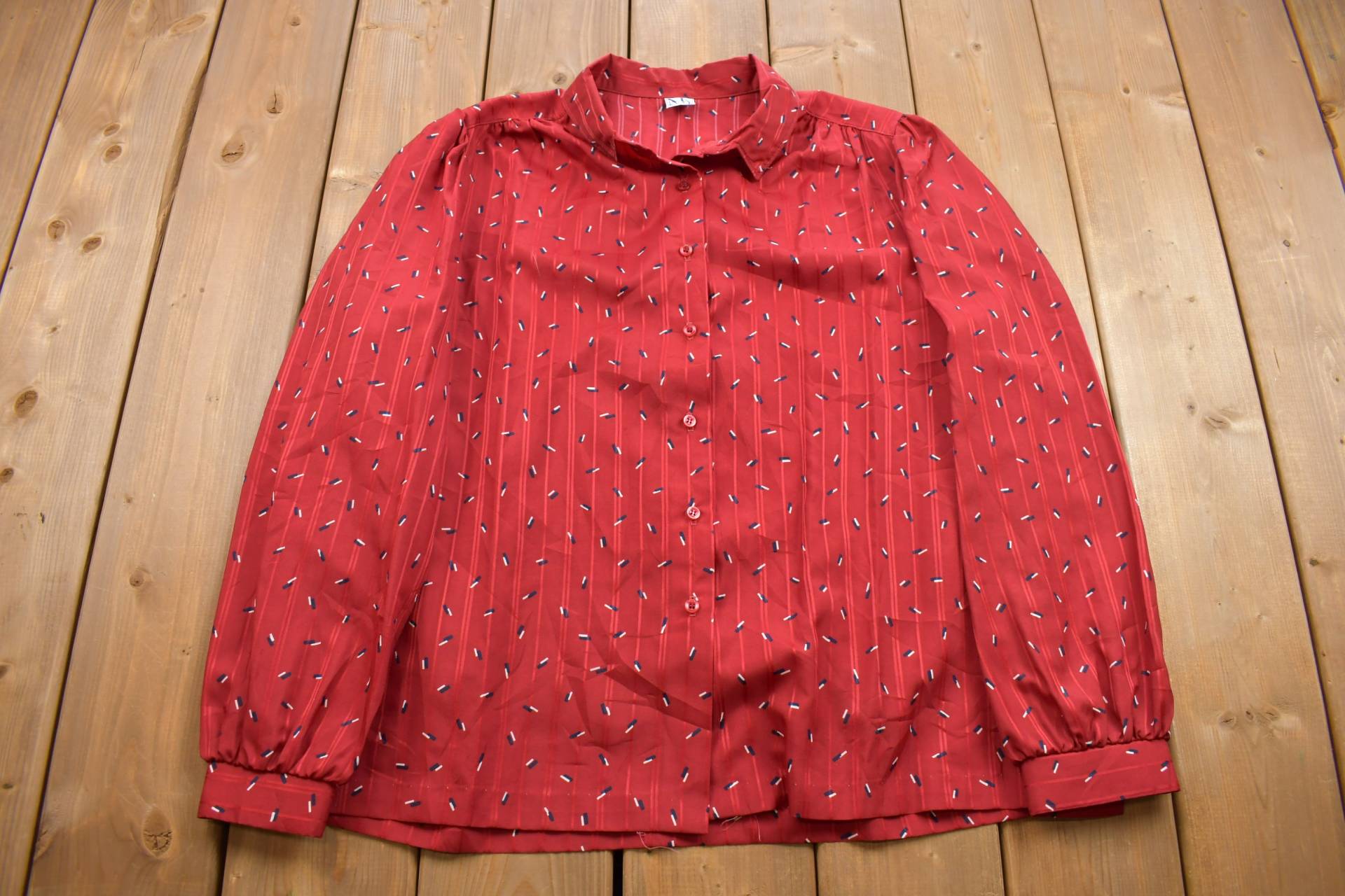 Vintage 1980S Shirt Von Ms Russ/Frauen Made in Usa Abstraktes Muster Freizeithemd Formelles Hemd von Lostboysvintage