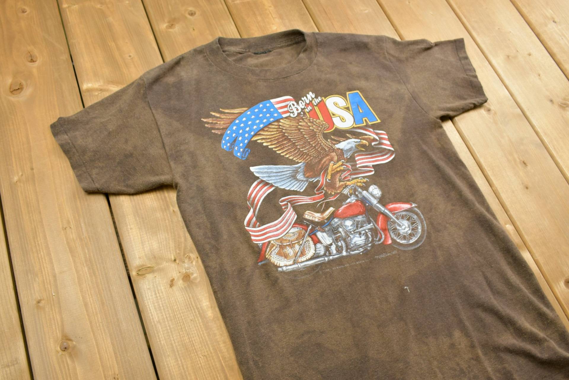 Vintage 1986 Harley Davidson Motorräder Born in The Usa 3D Emblem T-Shirt/90Er Jahre Grafik Biker Streetwear Retro von Lostboysvintage