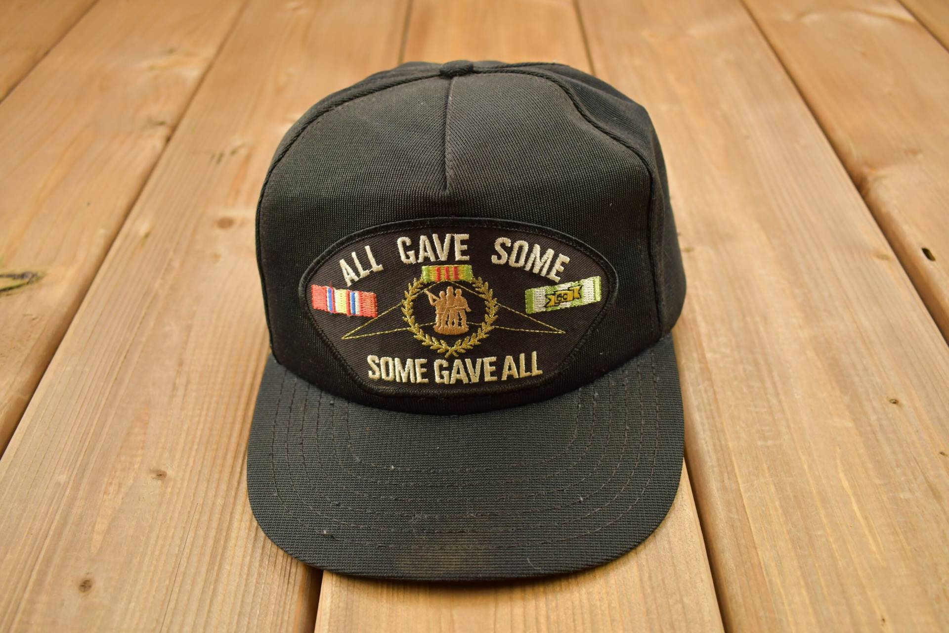 Vintage 1990Er Jahre All Give Some Gave Militärhut/Osfa 90Er Hut Snap Back Souvenir Cap Bestickt von Lostboysvintage