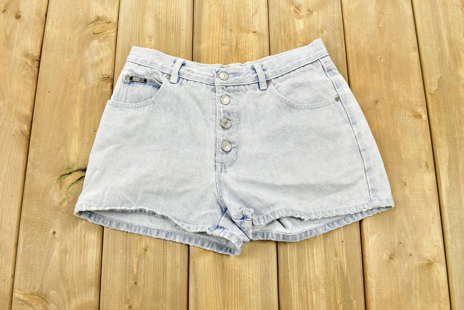 Vintage 1990Er Jahre Anfrage Jeans Damen Shorts Größe 7/90S Streetwear Denim Helle Waschung Summer Wear/ Jorts von Lostboysvintage
